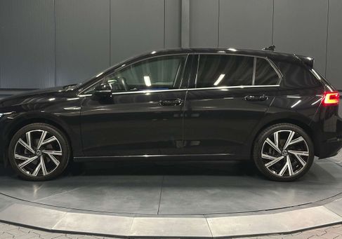 Volkswagen Golf, 2024 2