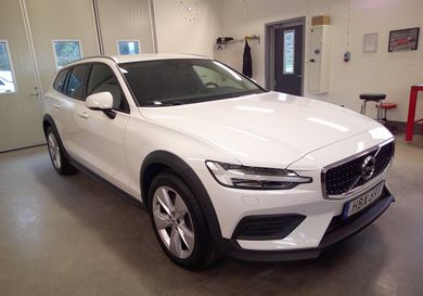Volvo V60 Cross Country, 2020