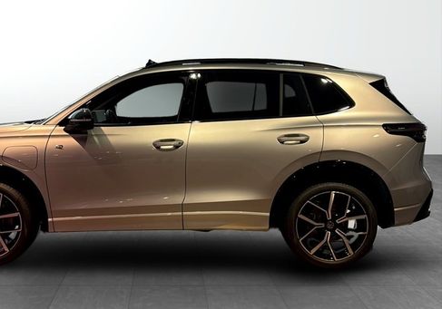 Volkswagen Tiguan, 2025 2