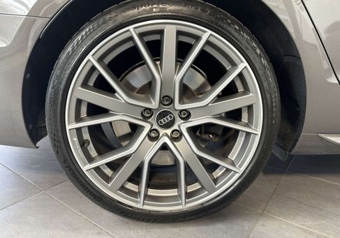 Audi A4, 2021 3