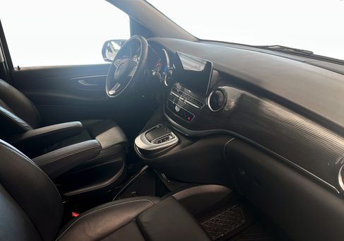 Mercedes-Benz V 300, 2023