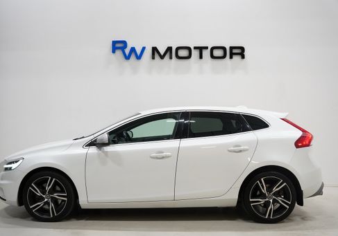 Volvo V40, 2019 3