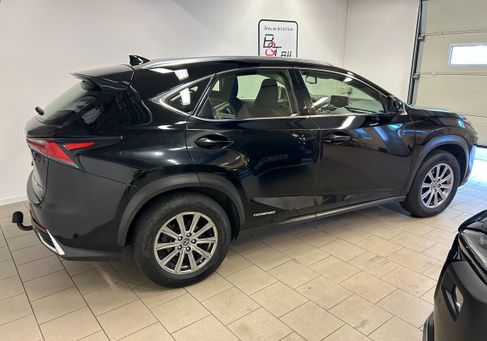 Lexus NX, 2019