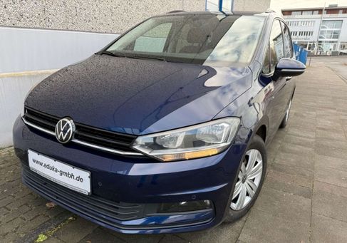 Volkswagen Touran, 2021 3