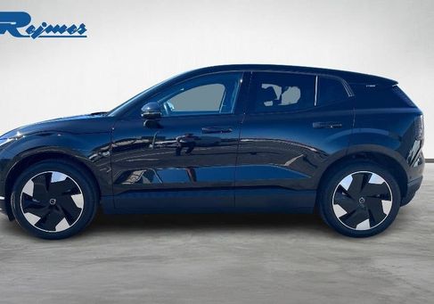 Volvo EX30, 2024 3