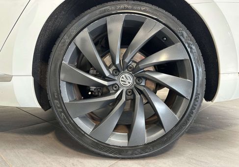 Volkswagen Arteon, 2019