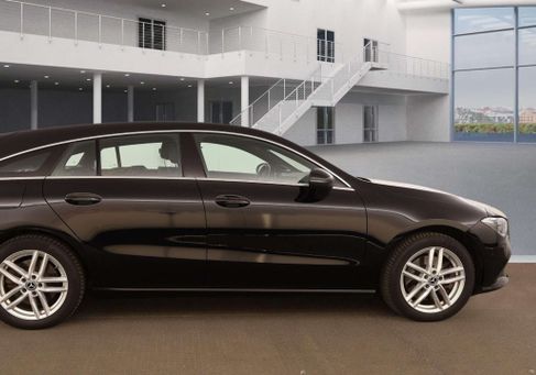 Mercedes-Benz CLA 250, 2022