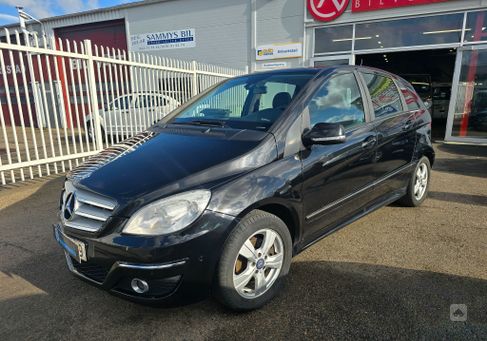 Mercedes-Benz B 180, 2011