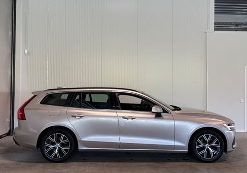 Volvo V60, 2023