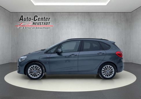 BMW 225, 2018