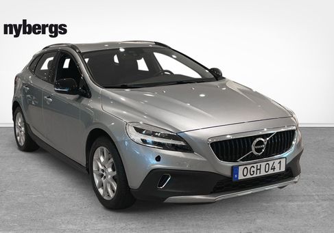 Volvo V40 Cross Country, 2017