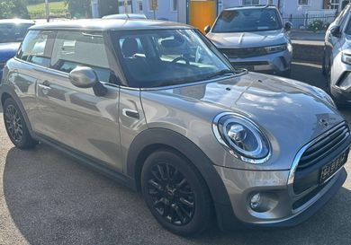 MINI ONE, 2019