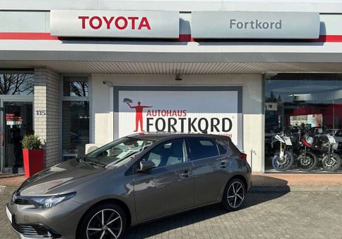 Toyota Auris, 2019 3