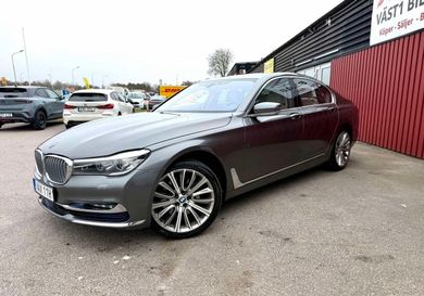 BMW 730, 2016