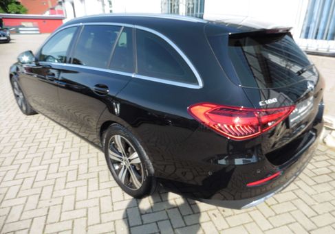 Mercedes-Benz C 180, 2022