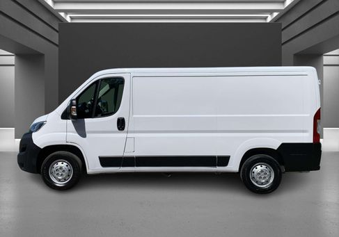 Opel Movano, 2024