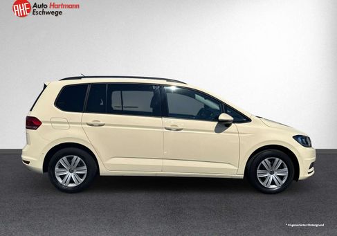 Volkswagen Touran, 2024 3