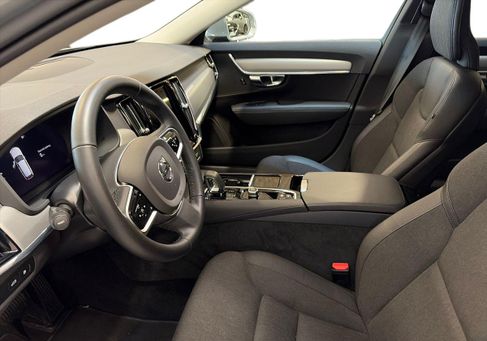 Volvo V90, 2025