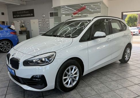 BMW 216, 2021