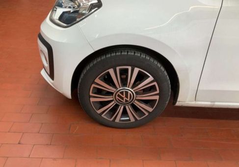 Volkswagen up!, 2022