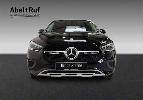 Mercedes-Benz GLA 250, 2022