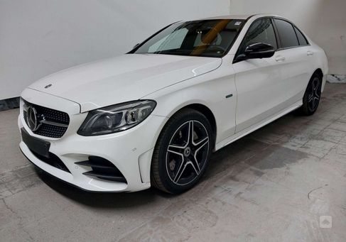 Mercedes-Benz C 300, 2021