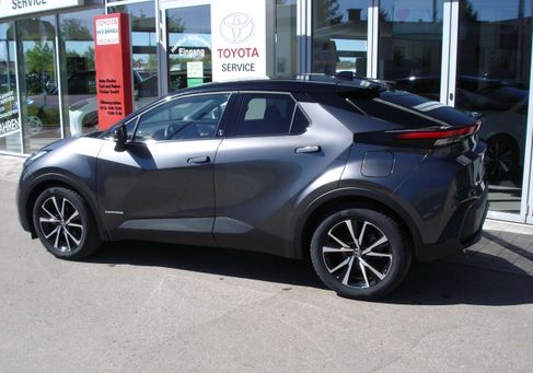 Toyota C-HR, 2025 3