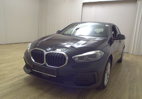 BMW 120, 2023 2