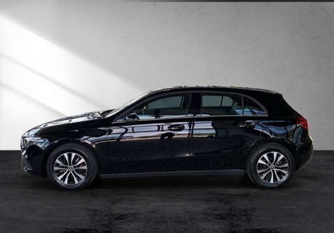 Mercedes-Benz A 180, 2025