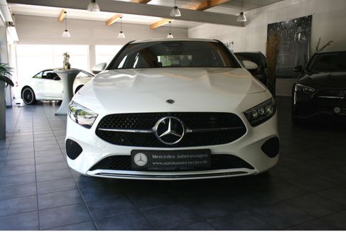 Mercedes-Benz A 200, 2025