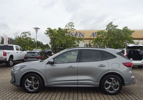 Ford Kuga, 2025