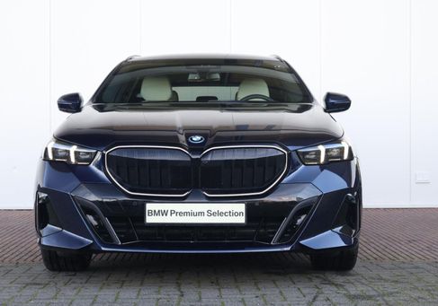 BMW 550, 2026 3