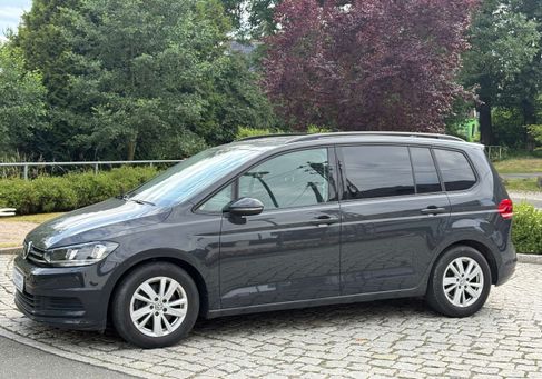 Volkswagen Touran, 2020 3