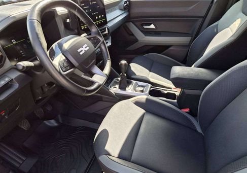 Dacia Duster, 2024