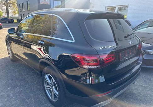 Mercedes-Benz GLC 300, 2021