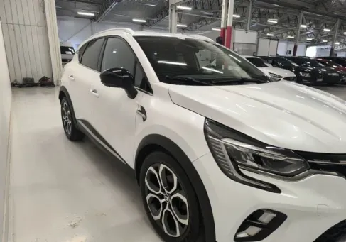 Renault Captur, 2022 3