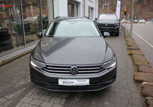 Volkswagen Passat Variant, 2022