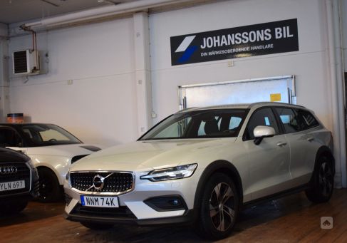 Volvo V60 Cross Country, 2022