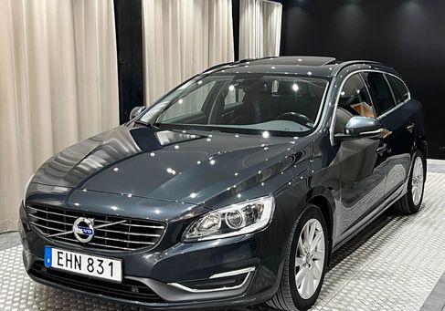 Volvo V60, 2015