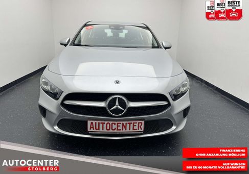 Mercedes-Benz A 200, 2021