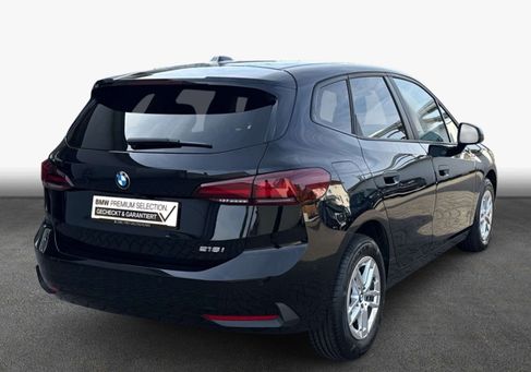 BMW 216, 2023 2