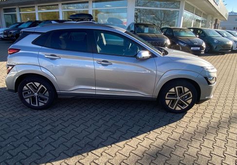 Hyundai Kona, 2025 3