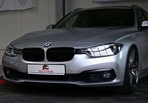BMW 325, 2017