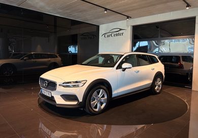 Volvo V60 Cross Country, 2022