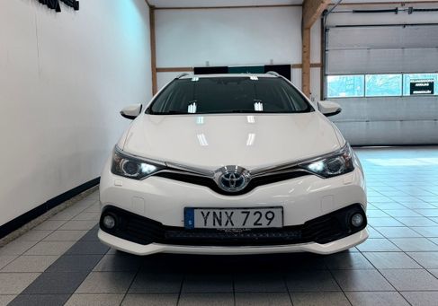 Toyota Auris Touring Sports, 2017