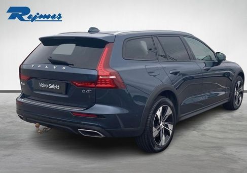 Volvo V60 Cross Country, 2020 3