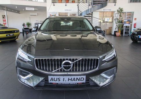 Volvo V60, 2022