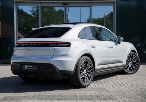 Porsche Macan, 2025 3