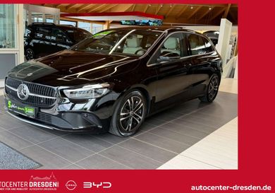 Mercedes-Benz B 180, 2023