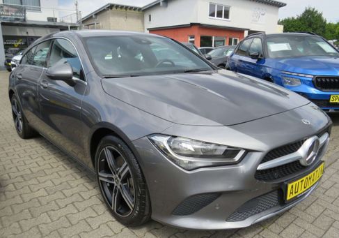 Mercedes-Benz CLA 220, 2021